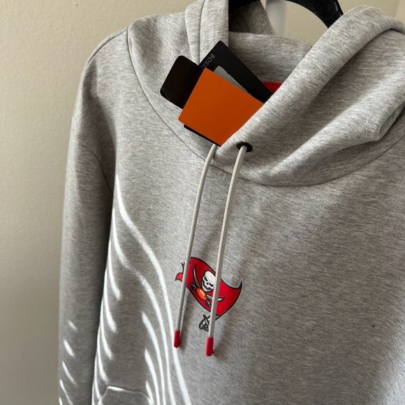 NWT🔖BOSS NFL Woodson Graphic Hoodie Grey BUCS Tampa Bay Sweatshirt - Picture 8 of 11